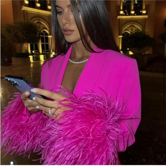 Zara Straight Cut Pink Feather Blazer NWT Size S - Picture 3 of 14